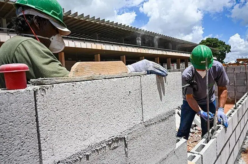 Proposta no Senado busca reduzir a jornada de trabalho e eliminar a escala 6x1