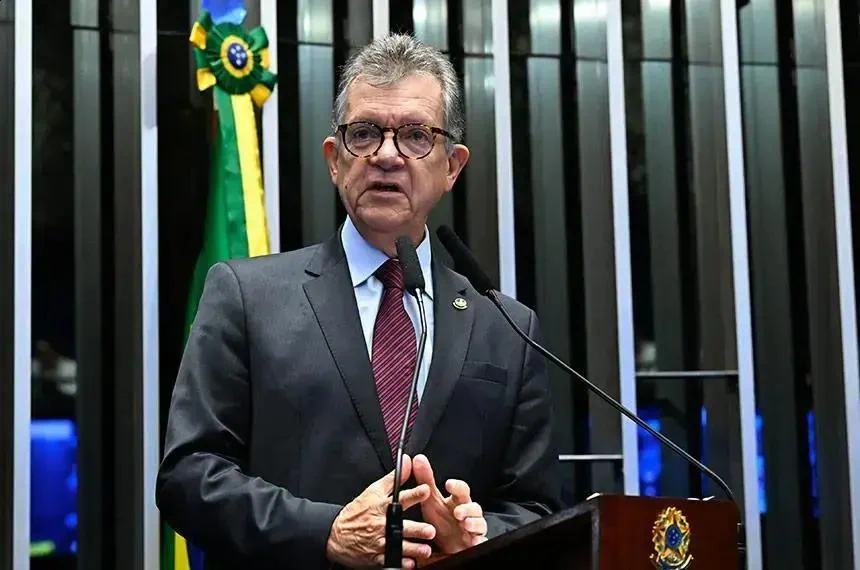 Senador apresenta PEC que visa gerar empregos e reduzir informalidade