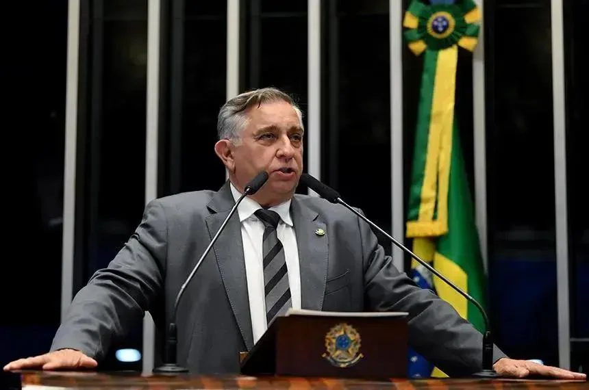 Senador Izalci defende CPI para investigar gestão do BRB no DF