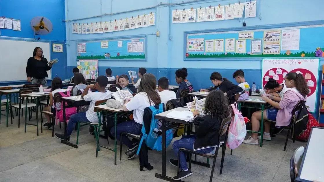 SME do Rio de Janeiro abre 616 vagas para agentes e professores temporários