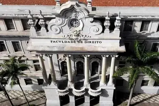 Solidariedade do Conselho Federal da OAB à Faculdade de Direito da USP após incêndio
