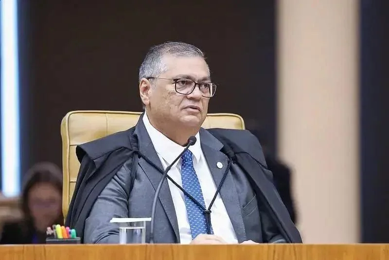 STF parabeniza Flávio Dino por dois anos de contribuição na Corte