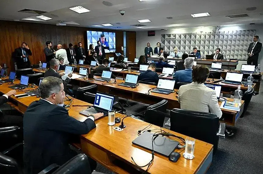 CPMI do INSS consulta Campos Neto e ouve Leila Pereira e CEO do C6