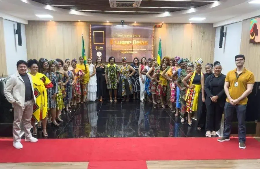 Desfile de moda afro no TJAP celebra a representatividade feminina