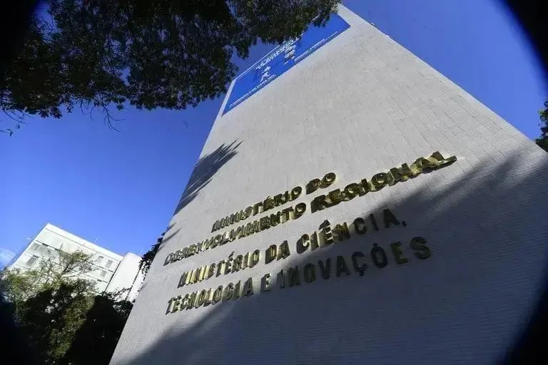 MIDR autoriza edital com 28 novas vagas temporárias para profissionais
