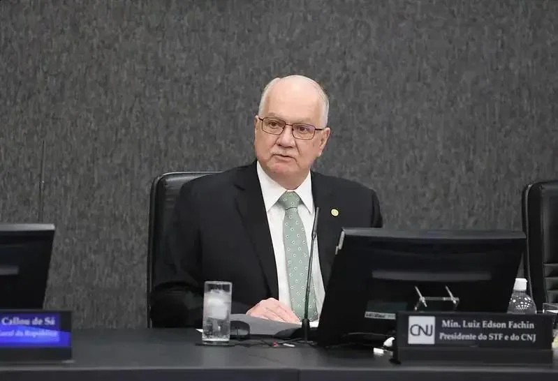 Ministro Fachin cria comissão para discutir teto remuneratório no Brasil