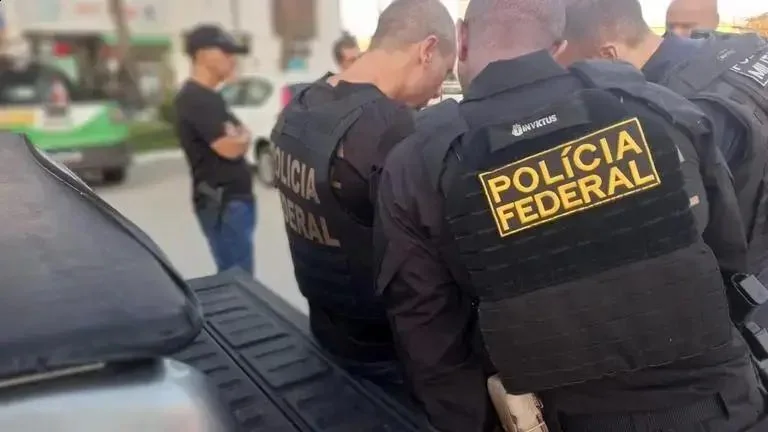 Operação Desconexão: PF e MPF desmantelam monopólio de internet no RJ