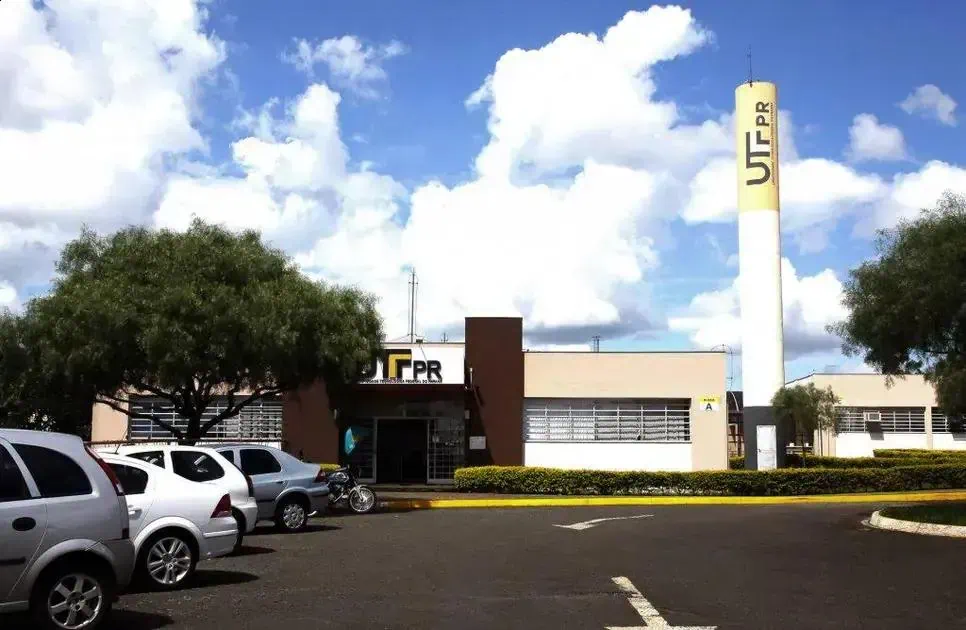 UTFPR abre concurso para docentes em Computação e Engenharia Têxtil