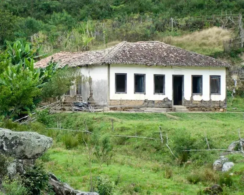 Concurso da Prefeitura de Flor da Serra do Sul: vagas, salários e provas