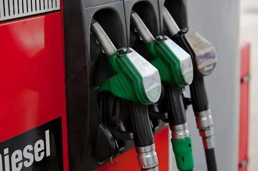 Governo libera subsídio de até R$1,20 por litro de diesel importado