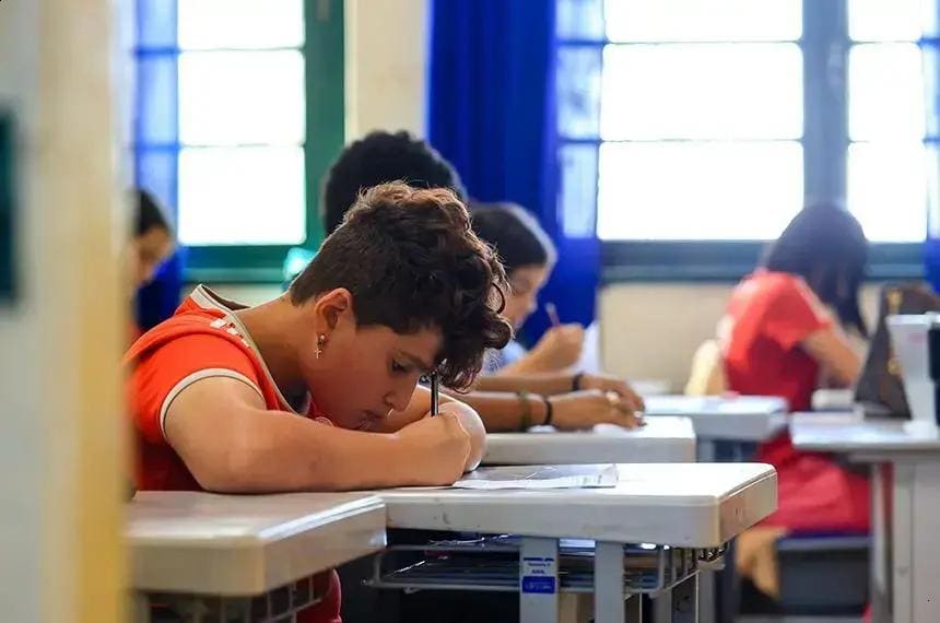 Governo sanciona novo PNE: metas, investimentos e vigência de 10 anos