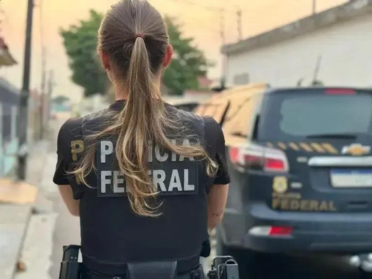 Polícia Federal desarticula rede criminosa de medicamentos de alto custo