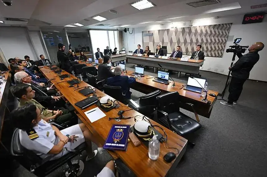 Senado debate manutenção da aposentadoria compulsória e a vitaliciedade