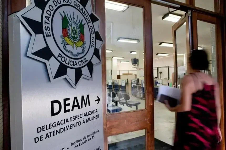 Vicaricídio passa a ser crime hediondo com penas de 20 a 40 anos