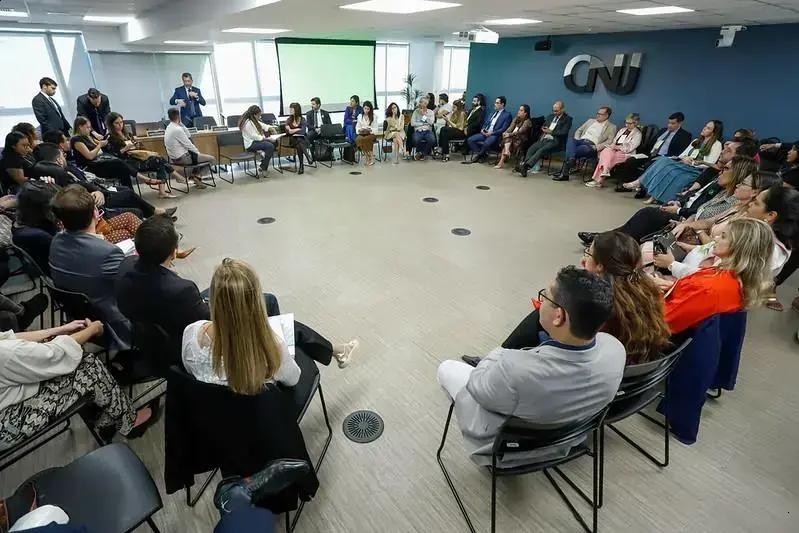 Como integrar a Justiça Restaurativa na porta de entrada do sistema penal