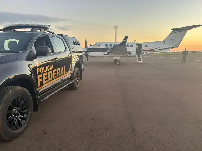 PF recebe em Campo Grande brasileiro preso na Bolívia por tráfico internacional