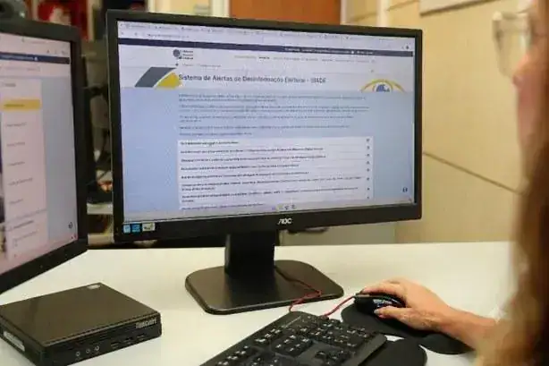 Cidadãos podem denunciar desinformação eleitoral diretamente à Justiça Eleitoral