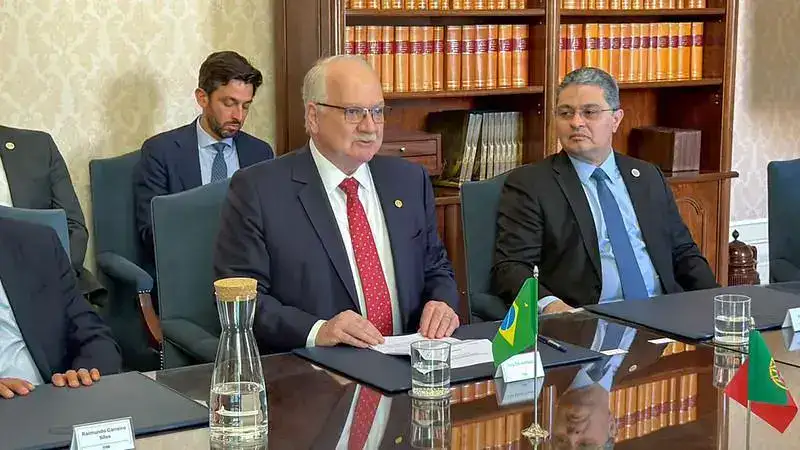 Fachin propõe rede de cortes para defender a independência judicial