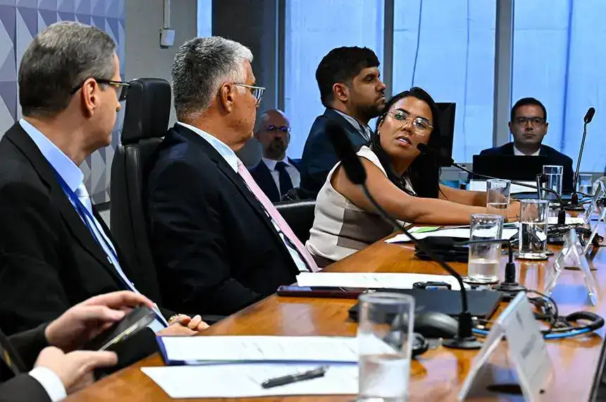 Senado debate fim da propaganda das bets com influenciadores e atletas