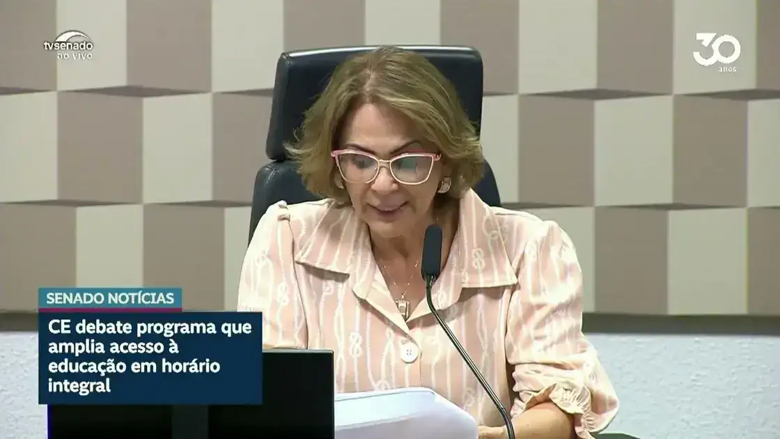 Ampliação do tempo integral nas escolas públicas: desafios e propostas