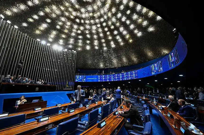Senado pauta minerais críticos, Estatuto do Aprendiz e transporte escolar