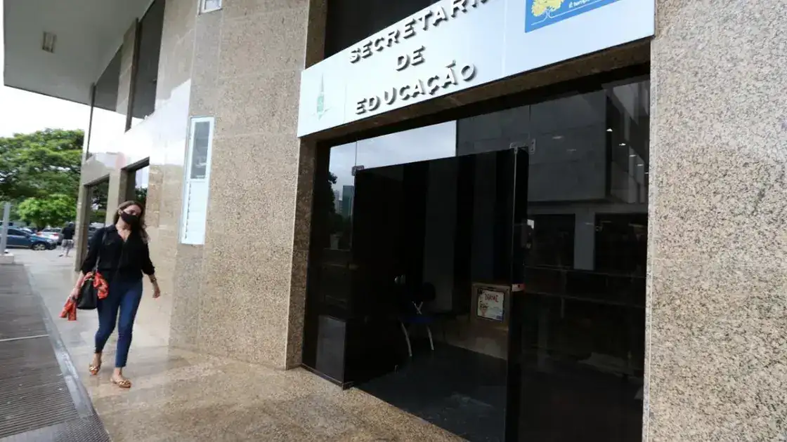 Concurso SEDF: provas com 120 itens, discursiva, práticas e 10.604 vagas