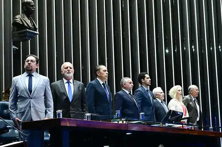 Na sessão do Dia do Administrador, profissionais pedem formação contínua