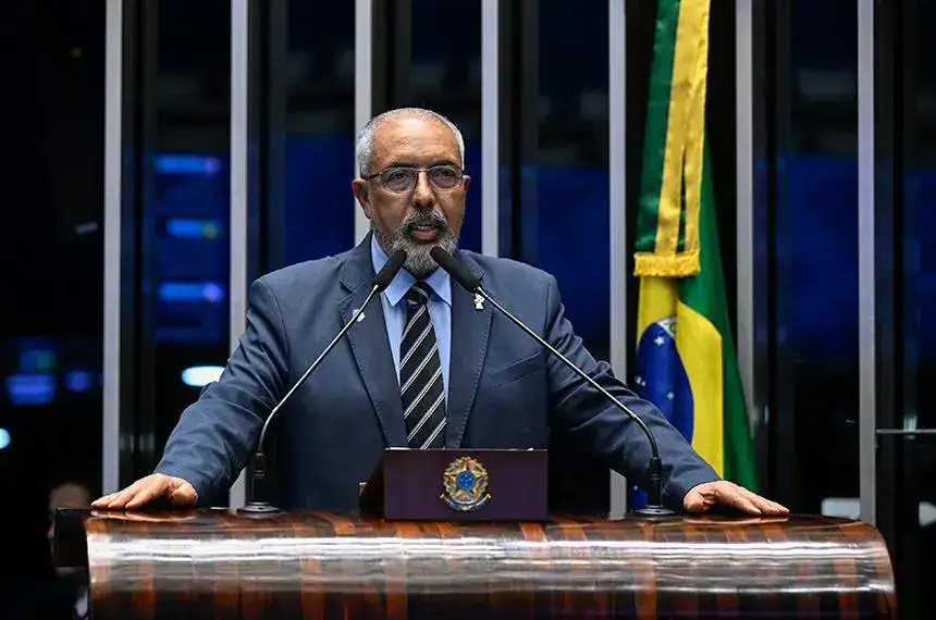 Redução da jornada: senador Paim defende PEC e debate 40 horas