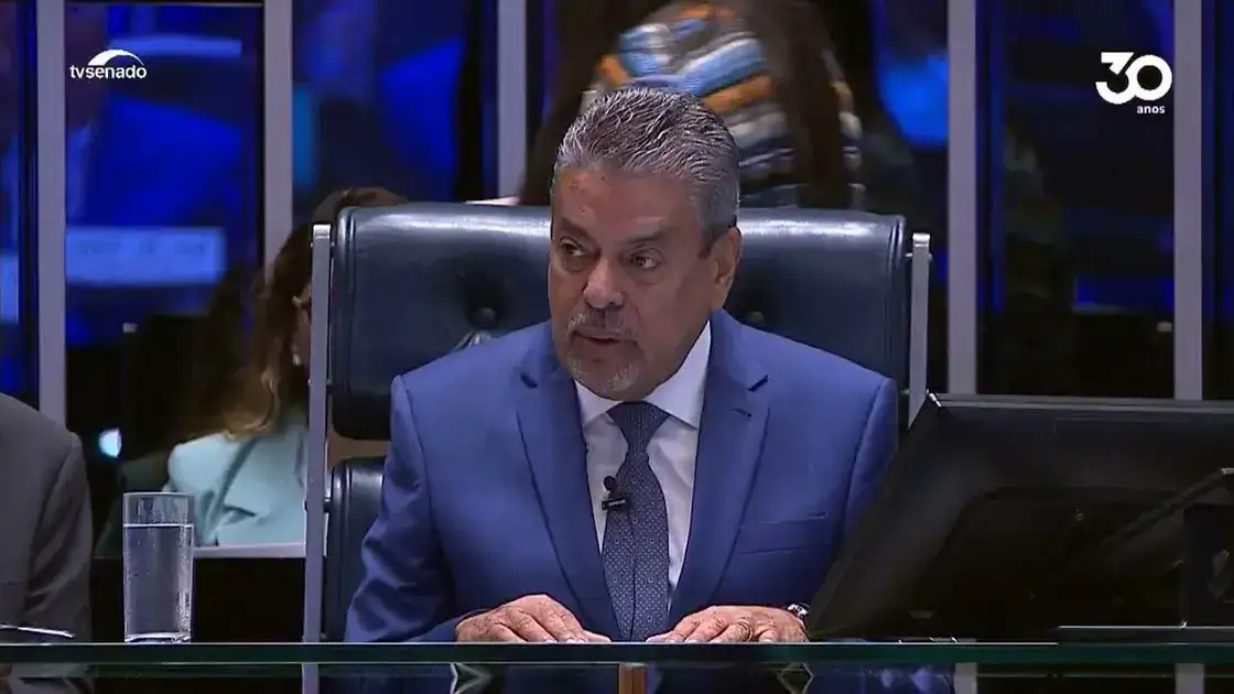Senado homenageia médicos em sessão especial por Dia do Médico
