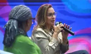 A inclusão feminina como política permanente: a voz de Rose Morais