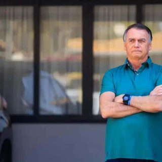Bolsonaro alegou surto em audiência de custódia; prisão mantida