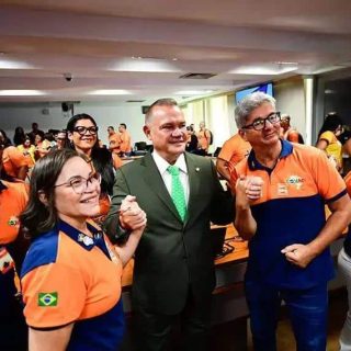 Direito hoje notícias, equipe de profissionais em evento de direito, participação de candidatos a cargos jurídicos, igualdade e diversidade no setor jurídico, evento de advocacia e direito no Brasil.