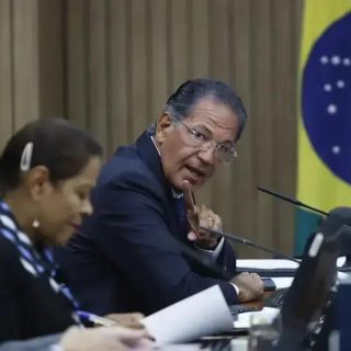 CNJ mantém pena e rejeita revisão disciplinar de juiz por omissão