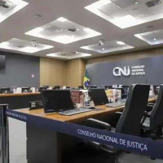 CNJ Realiza 14ª Sessão Ordinária Com Despedida de Conselheiro