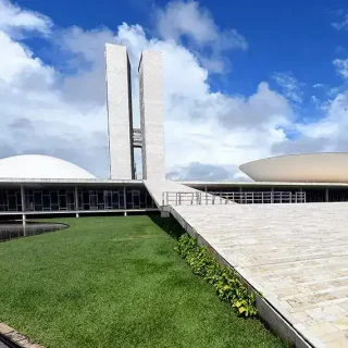 Congresso retoma trabalhos com 32 medidas provisórias em pauta