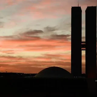 Conheça os 54 senadores eleitos: detalhamento por estado e filiação partidária