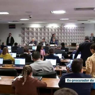 Ex-procurador do INSS é convocado para CPI do INSS em sessão do Congresso Nacional.