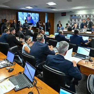 CPMI vota quebra de sigilos da J&F e ouve presidente da Dataprev