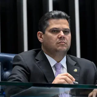 Davi anuncia encaminhamento de três propostas prioritárias ao Senado
