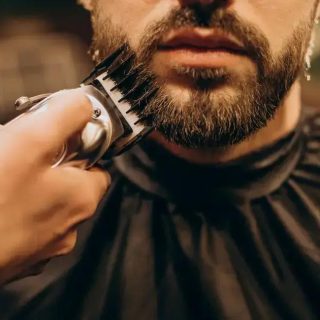 Decisão judicial nega liminar sobre cortes de cabelo em prisões no RJ