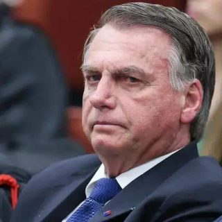 Defesa de Bolsonaro pede absolvição por falta de provas durante julgamento