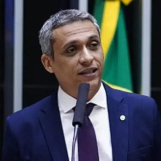 Deputado do PL critica nota sobre prisão domiciliar de Jair Bolsonaro