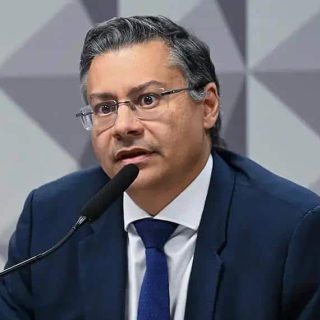 Ex-procurador nega fraudes durante depoimento na CPMI do INSS