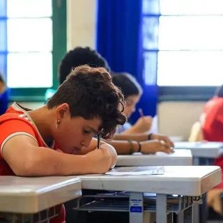 Governo sanciona novo PNE: metas, investimentos e vigência de 10 anos