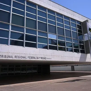 Governo sanciona reajuste das custas processuais com vetos e mudanças