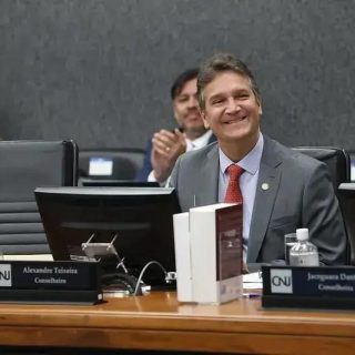 Homenagem destaca conquista de Alexandre Teixeira no CNJ sobre Justiça Restaurativa