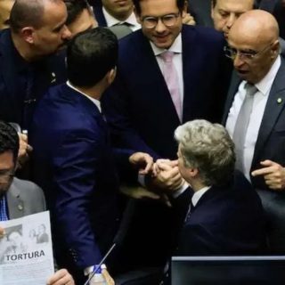 Hugo Motta propõe afastamento de deputados por motim na Câmara