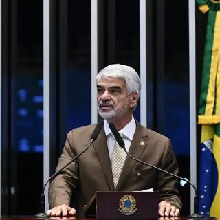 Humberto Costa e as mudanças necessárias na jornada de trabalho