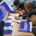 Jovens compartilham histórias e apoio na vida após abrigos