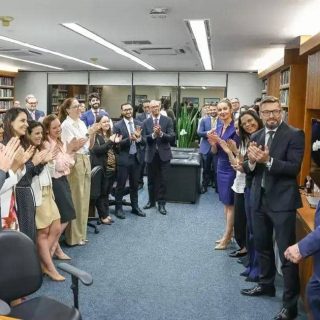 Luís Roberto Barroso se despede de seu gabinete no Supremo Tribunal Federal